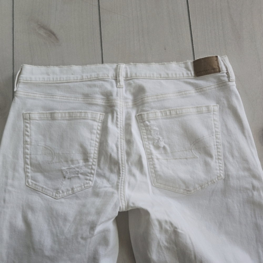 AEO 90's Skinny Jeans White Distressed with Stretch - Picture 5 of 16